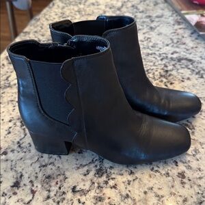 Bandolino Floella Black Leather/Textile Scalloped Trim Ankle Boots